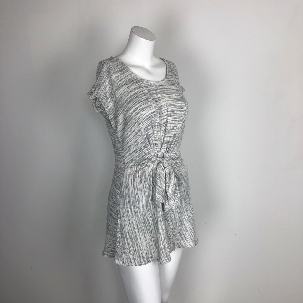 Everleigh Heathered Gray Tie Front Tunic Top - Picture 7 of 8